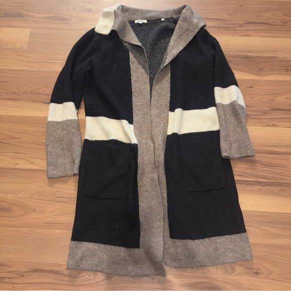 Max Studio Black and Tan Knit Cardigan - Picture 3 of 6